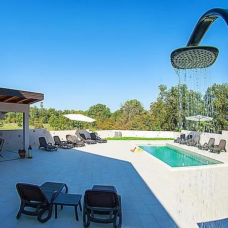 Paolija App1 Apartman Bužinija